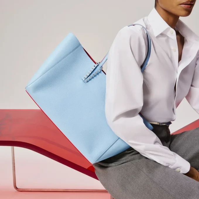 Cabata Small – Tote-taske – Kalveskind med struktur – Ceruleo Cabata Small – Tote-taske – Kalveskind med struktur – Ceruleo