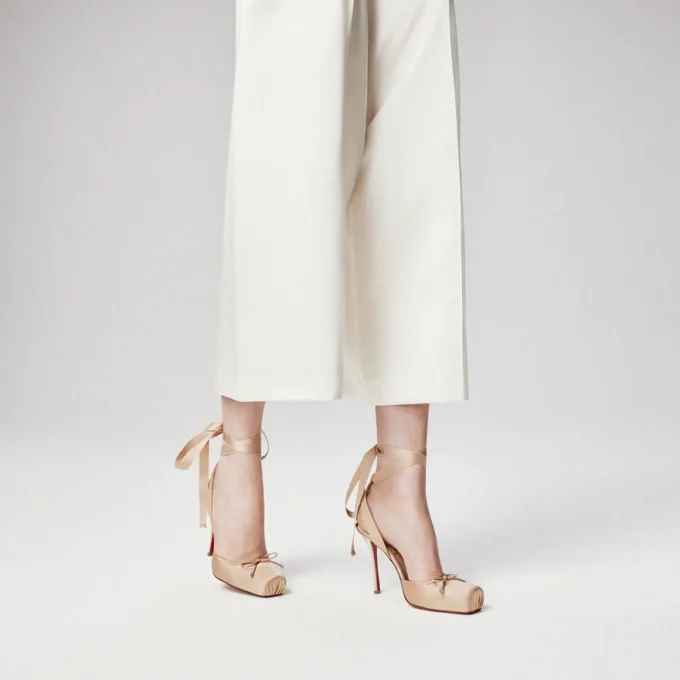 Cassia snøresko – 100 mm remsko – crepesatin – Nude 1 – kvinder Cassia snøresko – 100 mm remsko – crepesatin – Nude 1 – kvinder