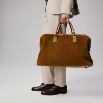 Funky – Duffle Bag – Vendt kalveskind og pigge – Rhea