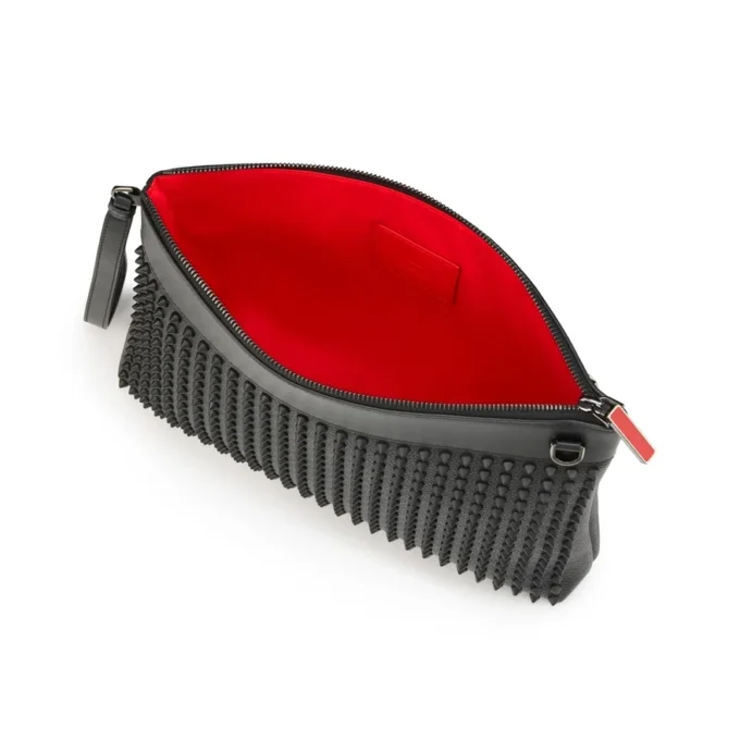 Funky – Pouch – Kalveskind med struktur og pigge – Sort Funky – Pouch – Kalveskind med struktur og pigge – Sort