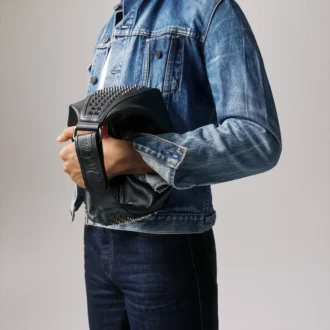 Funky – Pouch – Kalveskind og pigge – Sort