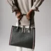 Nastroloubi L – Tote bag – Kornet kalveskind – Sort