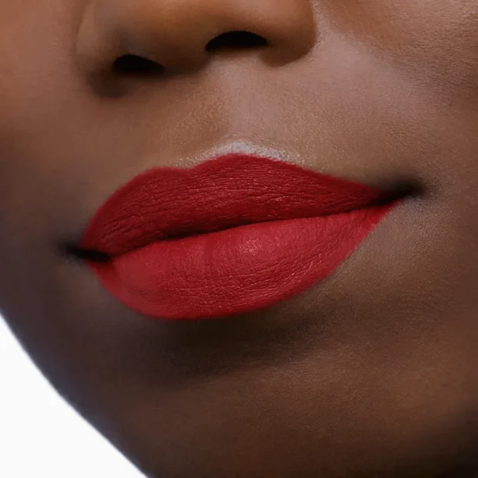 Rouge Louboutin Velvet Matte – Mat læbestift – Red Dramadouce 005M Rouge Louboutin Velvet Matte – Mat læbestift – Red Dramadouce 005M