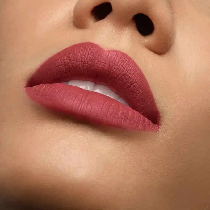 Rouge Louboutin Velvet Matte Mooncrest – Limited Edition mat læbestift – Epic Brunette 318M Rouge Louboutin Velvet Matte Mooncrest – Limited Edition mat læbestift – Epic Brunette 318M