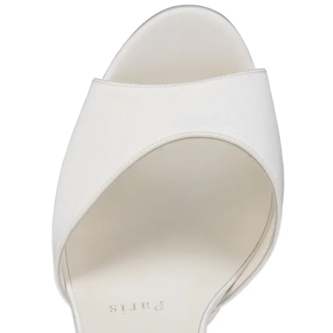 Sandaloo – 130 mm remsandaler – crepesatin – elfenben – kvinder Sandaloo – 130 mm remsandaler – crepesatin – elfenben – kvinder