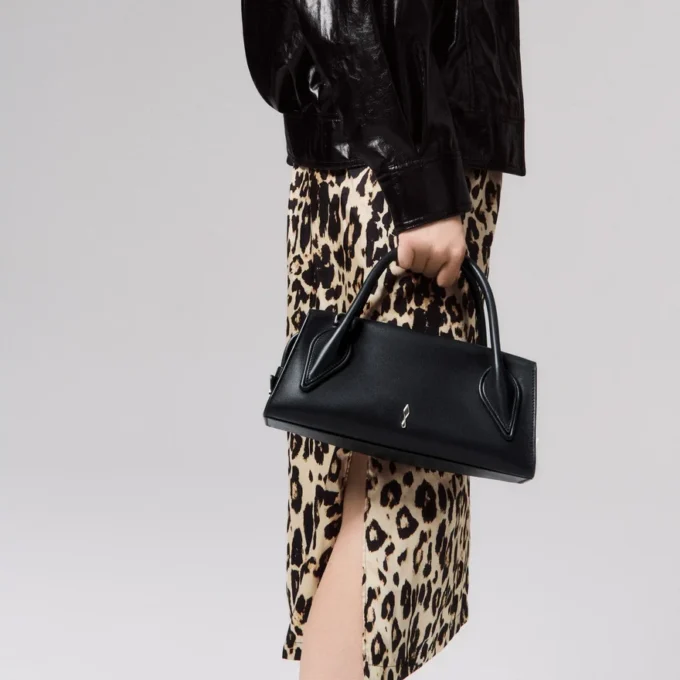 Venus Mini – Crossbody-taske – Kalveskind – Sort Venus Mini – Crossbody-taske – Kalveskind – Sort